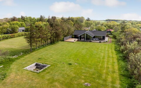 Gerlind - 75M to the Fjord: Land Lot, Huis, Dak, Landelijk Gebied, Verblijf, Landgoed, Boerderij, Gazon, Tuin, Weide