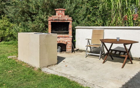 Tessa - 19Km from the Sea: Meubilair, Interieur Ontwerp, Hout, Plafond, Flooring, Verdieping, Houten Vloer, Keuken En Eettafel, Tafel, Lichte Inrichting