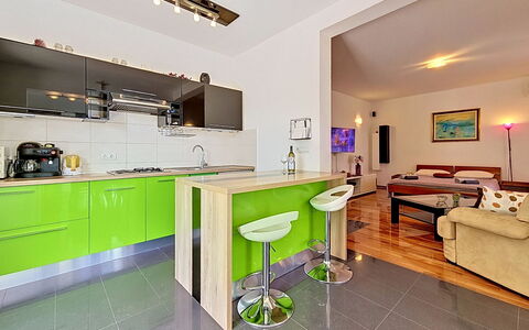 Sole: Appartement, Balkon, Kust, Hotel, Toevlucht, Badplaats, Badplaats, Baai, Penthouse
