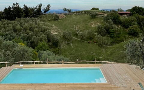 Villa i Fiori: Zwembad, Samengesteld Materiaal, Toevlucht, Eco Hotel, Buitenmeubels, Vrije Tijd, Schaduw, Dek, Hardwood, Beits