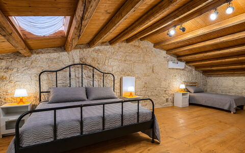 L'Oasi di Salvo: Meubilair, Interieur Ontwerp, Muur, Slaapkamer, Bed, Flooring, Plafond, Verdieping, Kamer, Verlichting