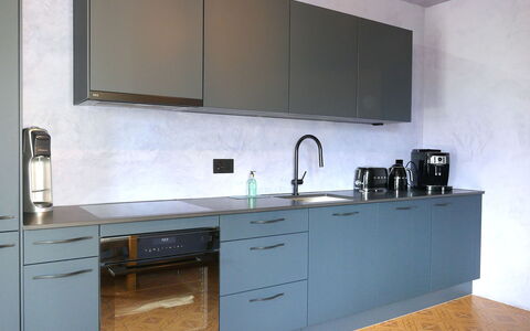 Casa Malva: Hout, Huis, Meubilair, Plafond, Verblijf, Woonkamer, Hardwood, Stoel, Houten Vloer