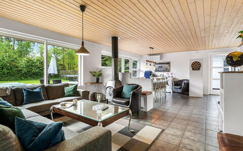 Erna - 900M from the Sea: Meubilair, Zee, Stoel, Schaduw, Balkon, Buitenmeubels, Eco Hotel, Kust, Dek, Beits