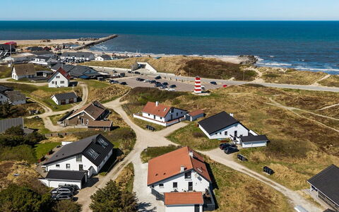 Flugha - 190M from the Sea: Landschap, Woongebied, Land Lot, Huis, Geologisch Fenomeen, Helling, Verblijf, Kust, Dorp, Voorstad