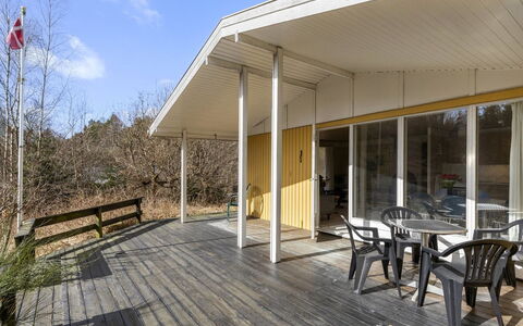 Ursula - 7Km from the Sea: Hout, Veranda, Hardwood, Schaduw, Dek, Plank, Verblijf, Beits, Siding, Ontwerp