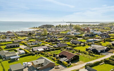 Carlie - 400M from the Sea