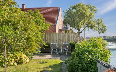 Frænde - 500M from the Sea