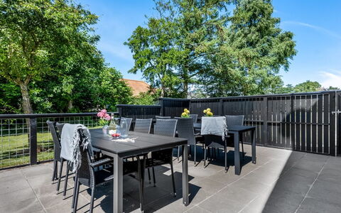 Ulv - from the Sea: Meubilair, Buitenmeubels, Buitentafel, Tafel, Stoel, Schaduw, Tuin, Keuken En Eettafel, Dek, Patio