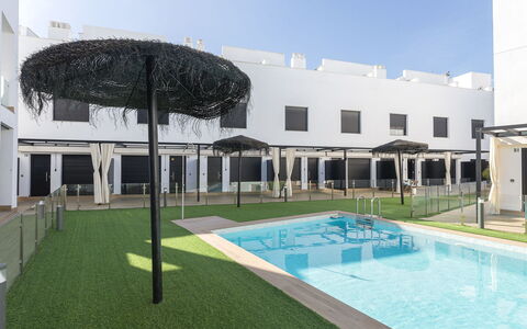 Playa Cruz: Meubilair, Slaapkamer, Bed, Verdieping, Bedding, Appartement, Interieur Ontwerp, Flooring, Laken, Bed Frame