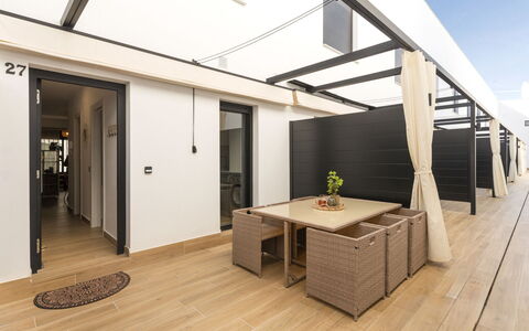 Playa Cruz: Meubilair, Slaapkamer, Bed, Verdieping, Bedding, Appartement, Interieur Ontwerp, Flooring, Laken, Bed Frame