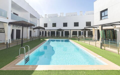 Playa Cruz: Meubilair, Slaapkamer, Bed, Verdieping, Bedding, Appartement, Interieur Ontwerp, Flooring, Laken, Bed Frame