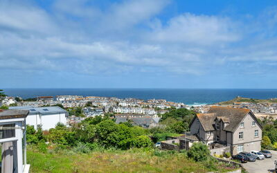 No. 10 Porthmeor