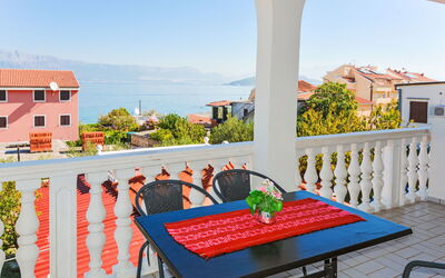 Trogir Slatine 170: Gras, Huis, Landelijk Gebied, Verblijf, Dak, Huis, Landschap, Plain, Land Lot
