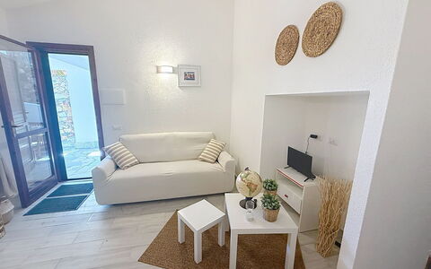 Porto Luna 1: Meubilair, Interieur Ontwerp, Flooring, Verdieping, Bankstel, Hout, Kamer, Woonkamer, Plafond, Textiel