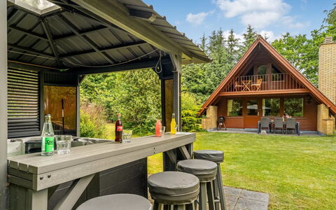 Kaija - from the Sea: Verblijf, Garden Gebouwen, Buitenmeubels, Blokhut, Tuin, Schaduw, Buitentafel, Beits, Outdoor Structuur, Werf