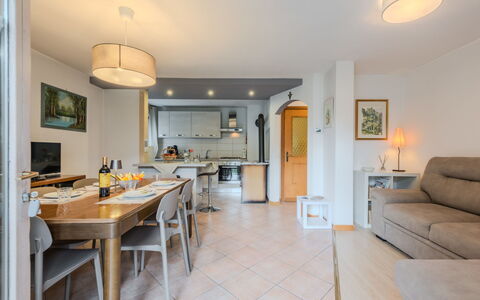Casa Roby: Interieur Ontwerp, Meubilair, Flooring, Plafond, Verdieping, Keuken, Kamer, Countertop, Tafel, Keuken En Eettafel