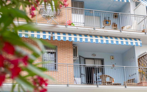 Casa Dolceconero: Balkon, Metaal, Ijzer, Baluster, Veranda, Leuning, Luifel, Kamerplant, Hek