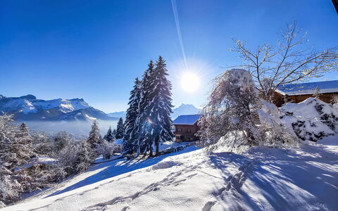 Chalet le Cornuit: Lucht, Sneeuw, Blauw, Winter, Bergachtig Landvormen, Berg, Bergketen, Heuvel Station, Hoogland, Freezing