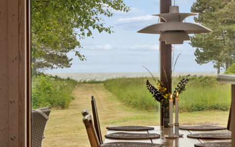 Stasia - 50M from the Sea: Meubilair, Land Lot, Buitenmeubels, Plain, Stoel, Buitentafel, Tuin, Schaduw, Beits