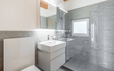 Darschalè 11: Flooring, Loodgieterswerkinrichting, Verdieping, Interieur Ontwerp, Badkamer, Wastafel, Wastafel In De Badkamer, Kraan, Plafond, Tegel