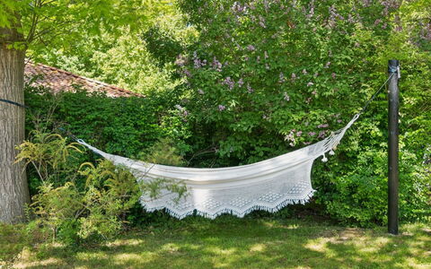 Daren - 235M from the Sea: Tuin, Netto, Schaduw, Natuurlijk Materiaal, Backyard