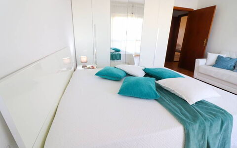 Casa Aurora a Otranto: Meubilair, Interieur Ontwerp, Bed, Flooring, Verdieping, Slaapkamer, Kamer, Textiel, Linens, Huis