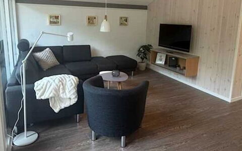Sibyll - 1Km from the Sea: Meubilair, Flooring, Interieur Ontwerp, Verdieping, Bankstel, Hout, Woonkamer, Plafond, Houten Vloer, Kamer