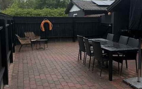 Sibyll - 1Km from the Sea: Meubilair, Buitenmeubels, Stoel, Buitentafel, Dek, Backyard, Schaduw, Beits, Hardwood, Werf