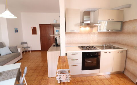 Margherita: Keuken, Toestel Van De Keuken, Major Appliance, Flooring, Meubilair, Countertop, Interieur Ontwerp, Hout, Verdieping, Cabinetry