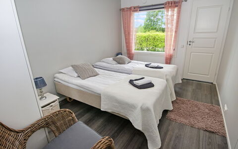 Koto: Verdieping, Bed, Huis, Slaapkamer, Bed Frame, Bedding, Laken, Hardwood, Beits, Hoofdkussen