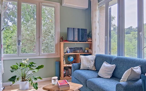 Le Moulin du Loup: Interieur Ontwerp, Appartement, Balkon, Hardwood, Beits, Houten Vloer, Leuning, Daylighting, Hotel, Penthouse