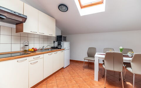 Kristalis: Interieur Ontwerp, Appartement, Balkon, Hardwood, Beits, Houten Vloer, Leuning, Daylighting, Hotel, Penthouse