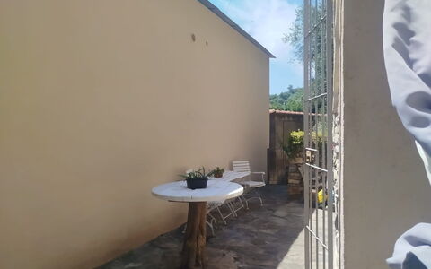 Piazzetta Che Non C'Era: Interieur Ontwerp, Appartement, Balkon, Hardwood, Beits, Houten Vloer, Leuning, Daylighting, Hotel, Penthouse