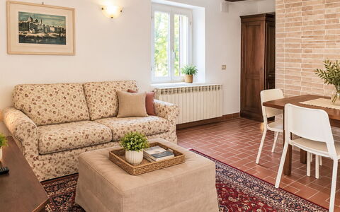 Casetta Belvedere: Interieur Ontwerp, Appartement, Balkon, Hardwood, Beits, Houten Vloer, Leuning, Daylighting, Hotel, Penthouse