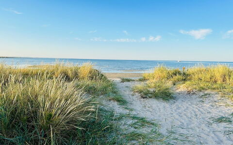Ritte - from the Sea: Blauw, Water, Zwemwater, Natuurlijke Omgeving, Strand, Kust, Horizon, Zee, Kust En Oceanic Landvormen
