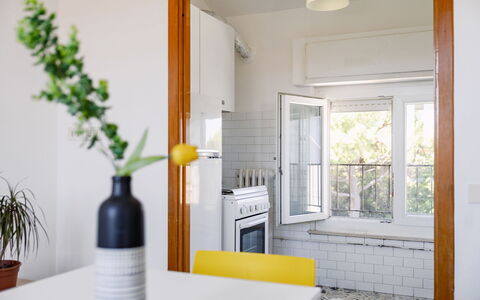 Attico del Corso: Hout, Interieur Ontwerp, Flooring, Huis, Kamer, Beits, Keuken, Countertop, Hardwood, Kamerplant