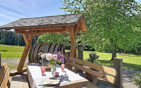 Sonne: Hout, Meubilair, Buitenmeubels, Buitentafel, Tuin, Hardwood, Beits, Bank, Landscaping, Picknicktafel