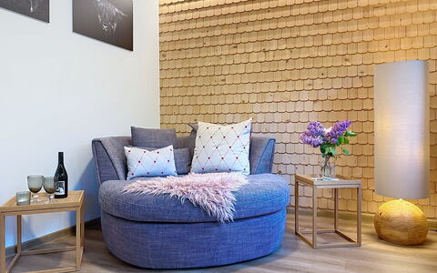 Sonne: Meubilair, Interieur Ontwerp, Hout, Flooring, Verdieping, Verlichting, Huis, Kamer, Woonkamer, Comfort