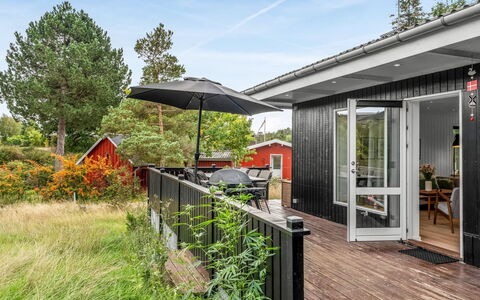 Aischa - 1.5Km from the Sea: Huis, Huis, Dak, Struik, Verblijf, Veranda, Siding, Land Lot, Tuin, Dek