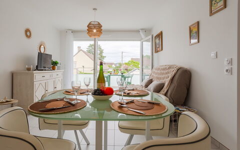 Opaline: Toevlucht, Zwembad, Landgoed, Schaduw, Landscaping, Eco Hotel, Hotel, Villa