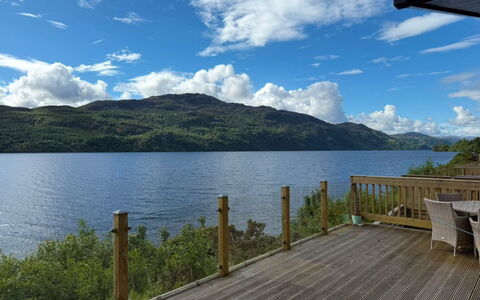 Loch Ness Hamptons Lodge: Toevlucht, Zwembad, Landgoed, Schaduw, Landscaping, Eco Hotel, Hotel, Villa