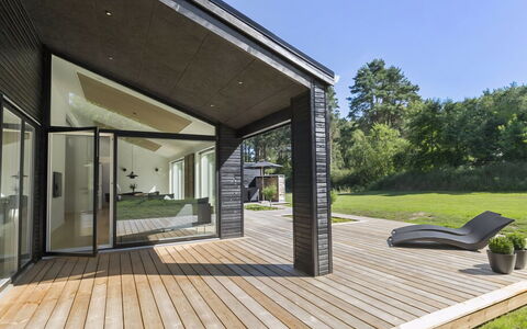 Theodora - 600M from the Sea: Huis, Dak, Siding, Verblijf, Veranda, Dek, Landgoed, Garden Gebouwen, Hardwood, Boerderij