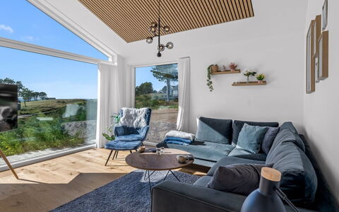 Theodora - 600M from the Sea: Interieur Ontwerp, Hout, Meubilair, Verdieping, Plafond, Flooring, Woonkamer, Bankstel, Huis, Houten Vloer