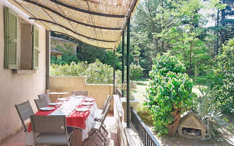 Chateau Payan: Zwembad, Toevlucht, Huis, Eco Hotel, Landgoed, Patio, Villa, Binnenplaats, Ontwerp, Buitenmeubels