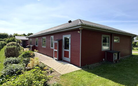 Velena - 150M from the Sea: Gras, Venster, Dak, Huis, Struik, Verblijf, Huis, Woongebied, Land Lot, Deur