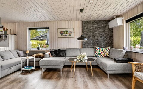 Melisande - from the Sea: Meubilair, Bankstel, Hout, Interieur Ontwerp, Woonkamer, Flooring, Huis, Verdieping, Kamer