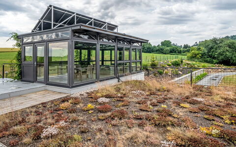 Dačice 100: Daylighting, Tuin, Schaduw, Outdoor Structuur, Ontwerp, Plantage, Garden Gebouwen, Schuur, Boerderij