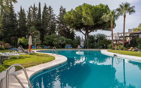 Ca Maestral: Zwembad, Boom, Toevlucht, Vrije Tijd, Buitenmeubels, Eco Hotel, Schaduw, Thermae, Landscaping, Hacienda