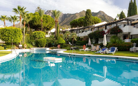 Ca Maestral: Toevlucht, Zwembad, Eco Hotel, Hacienda, Landscaping, Schaduw, Hotel, Badplaats, Thermae