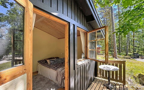 Skärgårdshem: Interieur Ontwerp, Flooring, Verdieping, Plafond, Appartement, Schaduw, Stoel, Lichte Inrichting, Lamp, Kamerplant